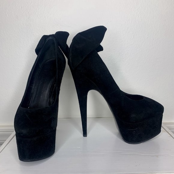 Velvet Giuseppe Heels with Bow (worn once)